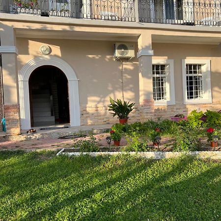 Garden Villa Guni Круя Экстерьер фото