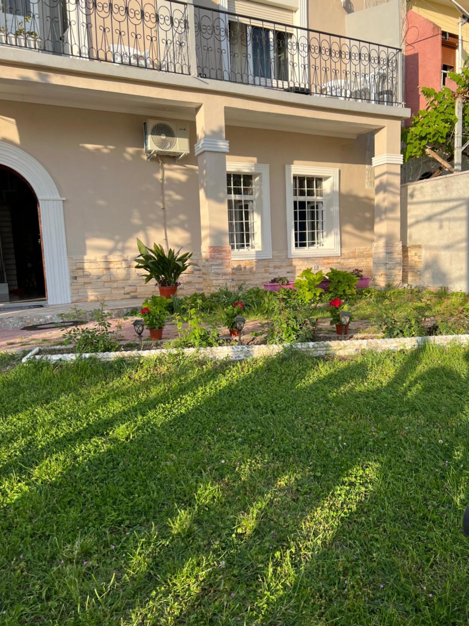 Garden Villa Guni Круя Экстерьер фото